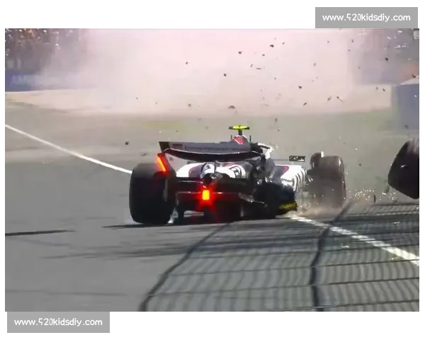 F1赛道惊险瞬间解析赛车事故原因与安全警示 F1赛道惊险瞬间解析赛车事故原因与安全警示